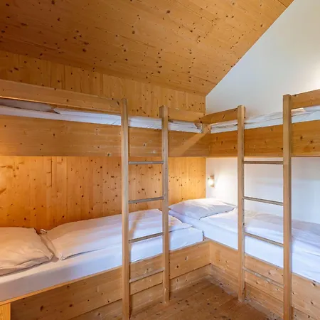 Picturesque Chalet In Sankt Georgen On Ski Slopes ザンクト・ローレンツェン・オプ・ムーラウ